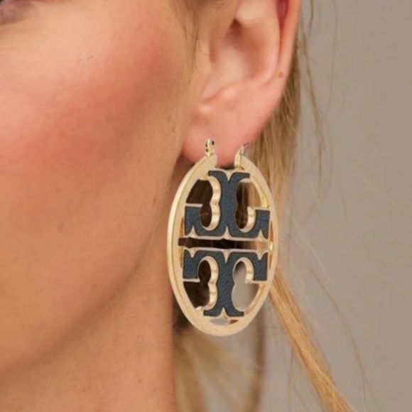 Tory Burch Gold and dark green Miller Logo hoop Earrings - Picture 3 of 9